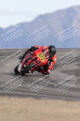 media/Nov-16-2025-Race Pace (Sun) [[8c5fa54630]]/Verified Riders/8-Turn 12 (120pm)/